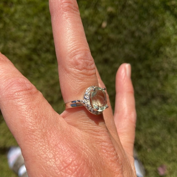 Sterling Silver Green Amethyst & White Sapphire Solitaire engagement ring size 7 - Picture 8 of 8